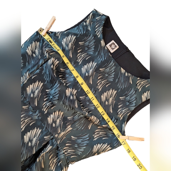 Like New! Anne Klein Belted Jacquard Dress - Picture 8 of 15